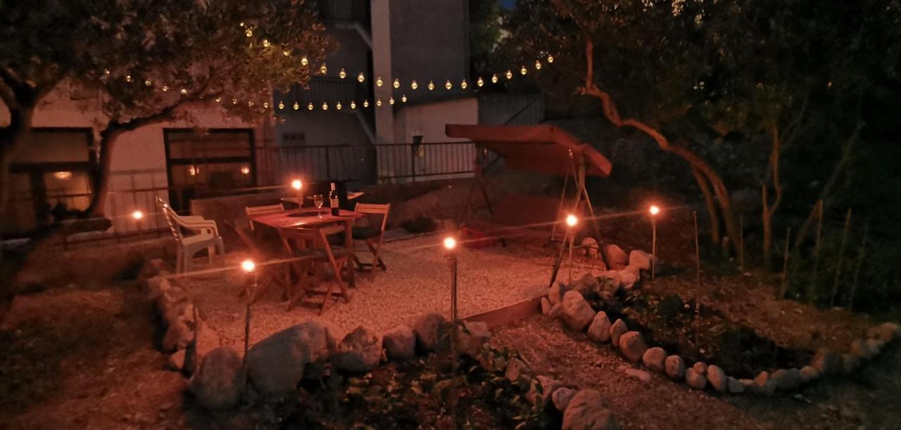 Apartmani Vukusic Promajna Buitenkant foto
